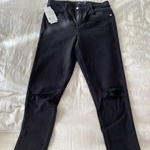 Black skinny jeans